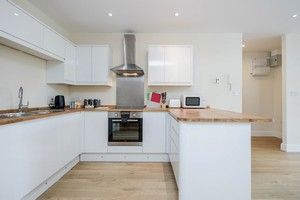 Property photo 1 of 31