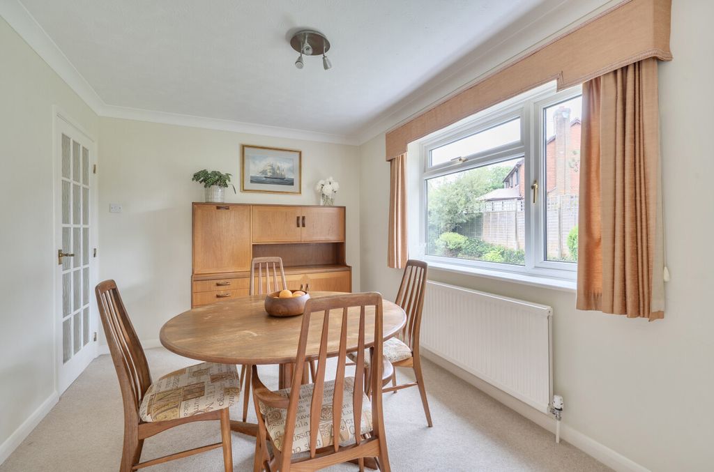 Property photo 3 of 15 1469698-26-6A1d9c...