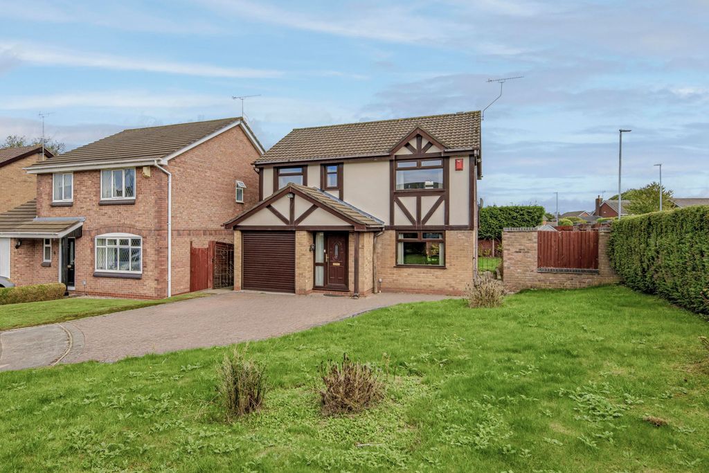Property photo 1 of 33
