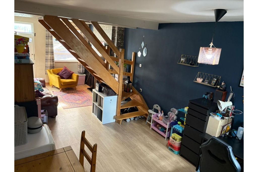 Property photo 3 of 16