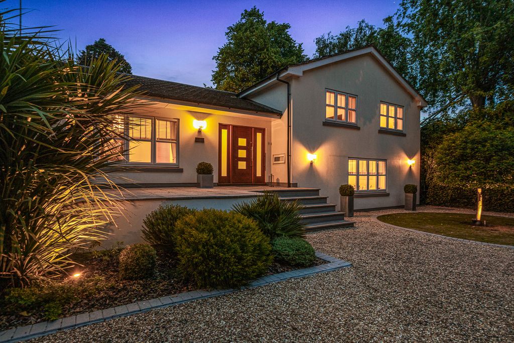 Property photo 1 of 37