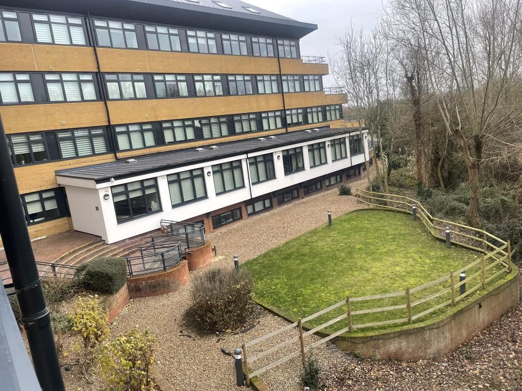 Property photo 1 of 6 External View