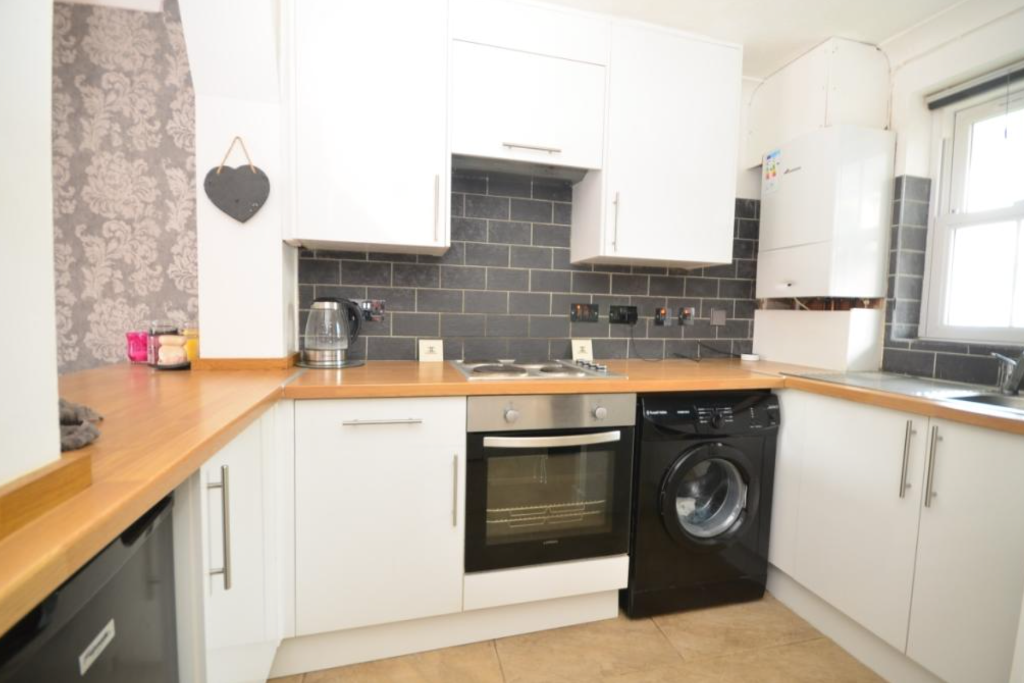 Property photo 2 of 5