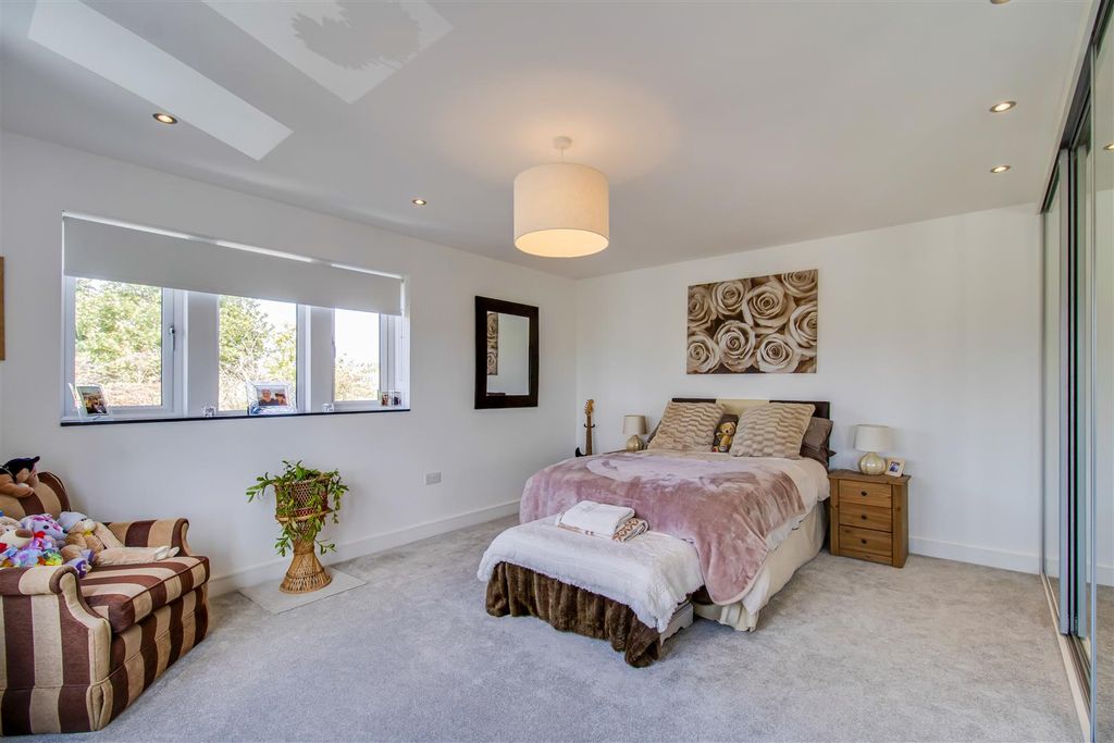 Additional image 21 of 5 bed detached house for saleFoxroyd Lane, Dewsbury WF12
