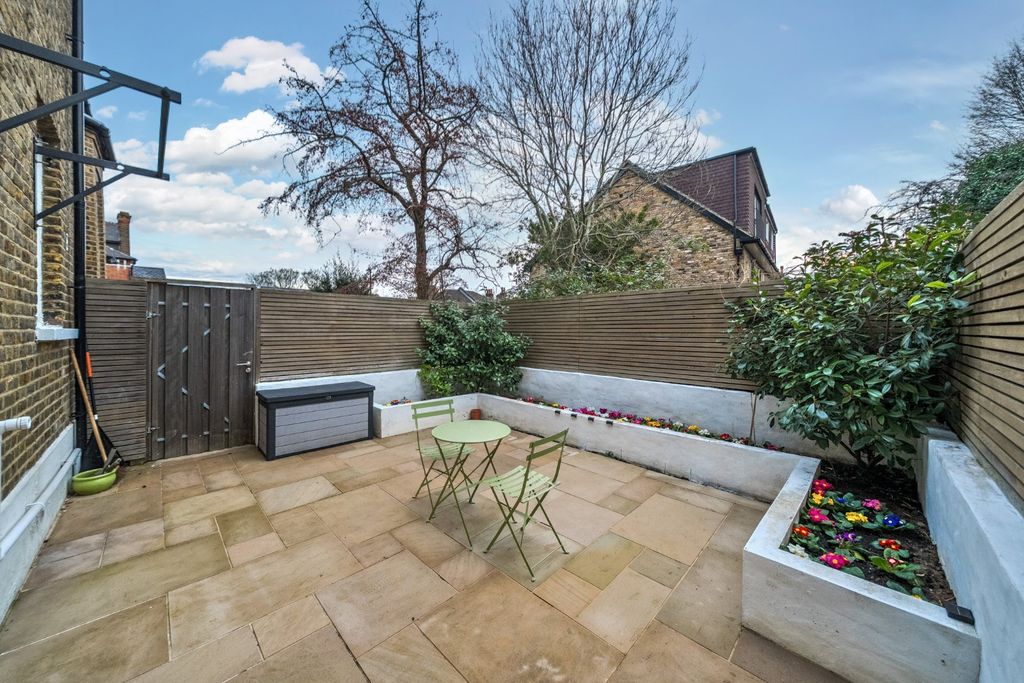 Property photo 2 of 10 Picture No. 09