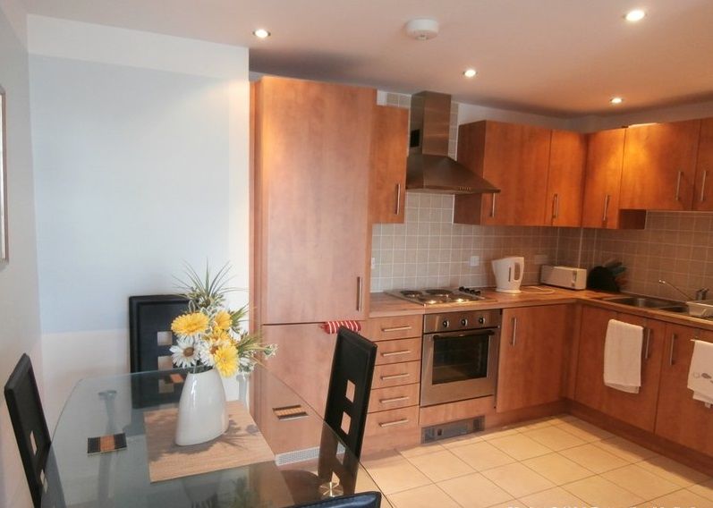 Property photo 3 of 7 Kitchen