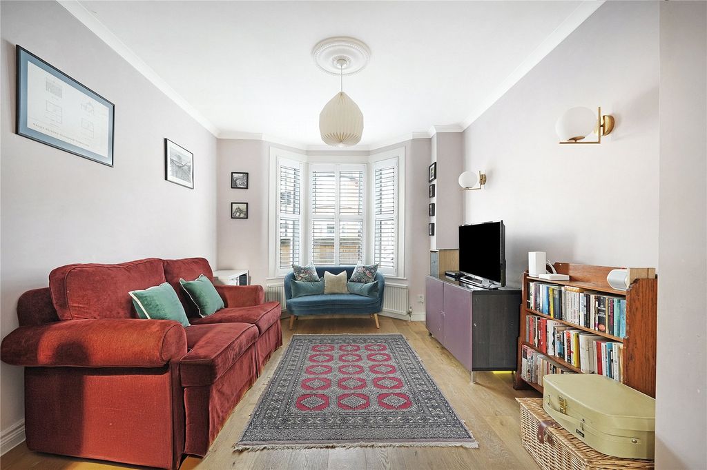 Property photo 2 of 18 Picture No. 05