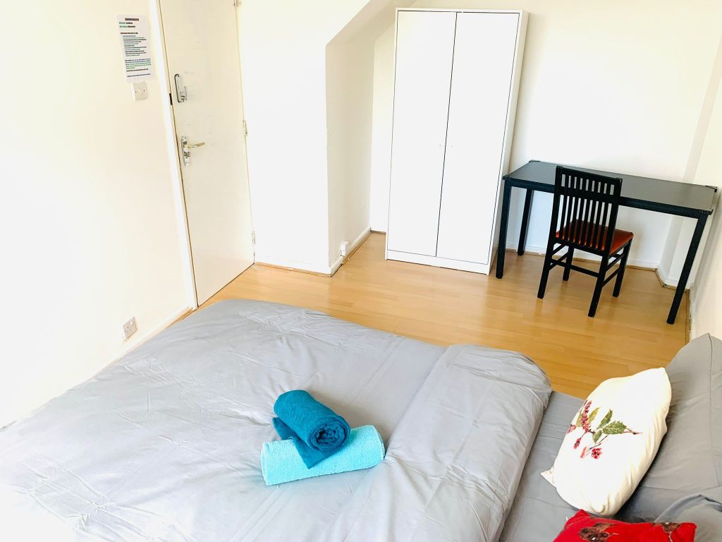 Property photo 2 of 8