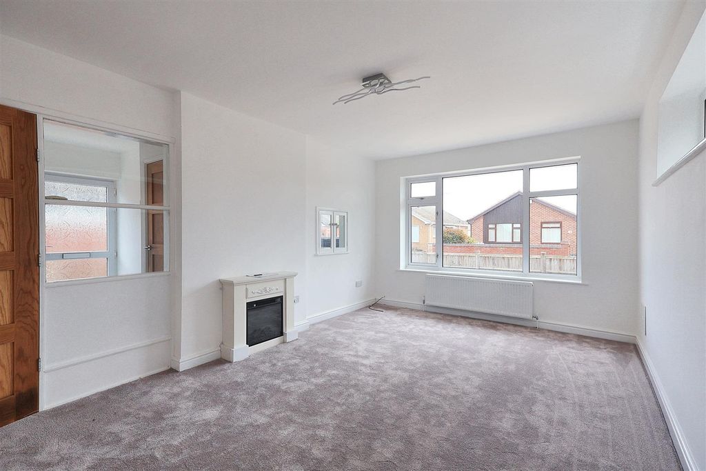 Property photo 2 of 14 Img_0080.Jpg