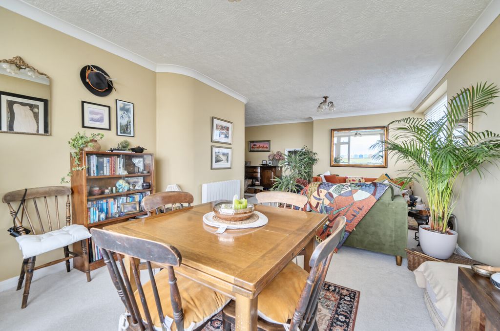 Property photo 3 of 15 1437960-24-69cd13...