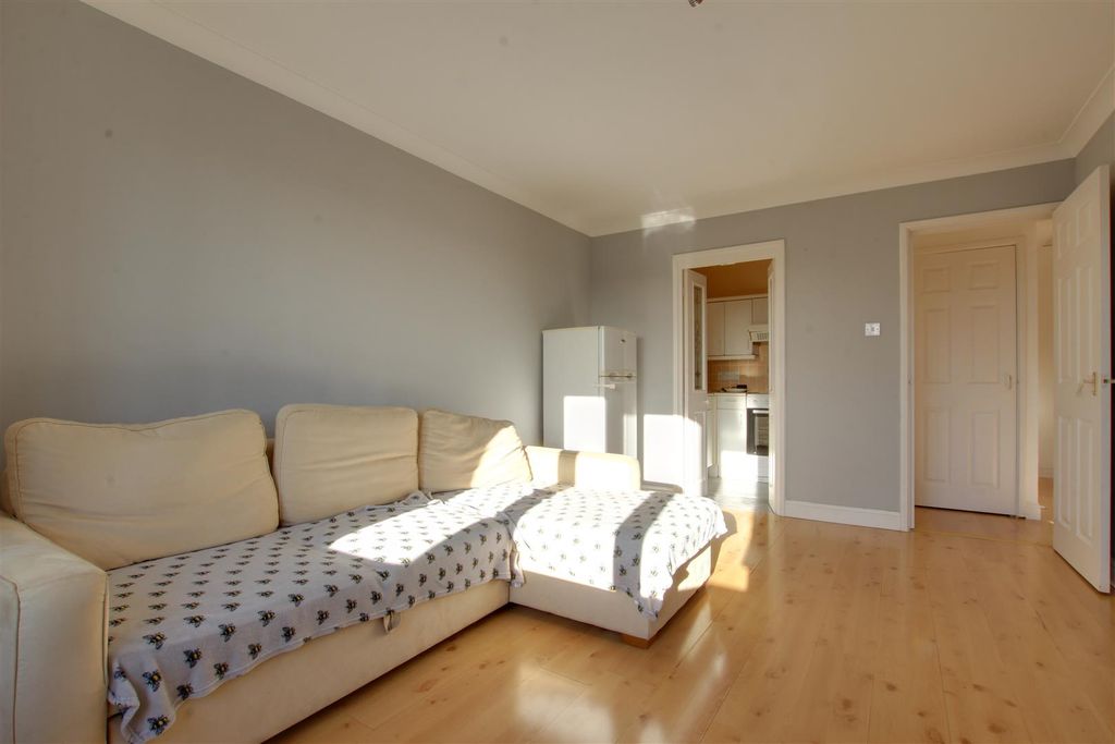 Property photo 3 of 6 Img_0741-Img_0743.Jpg