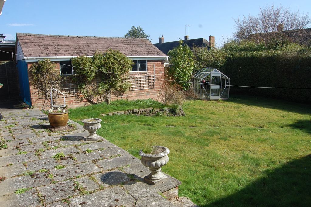 Property photo 3 of 9 Garden
