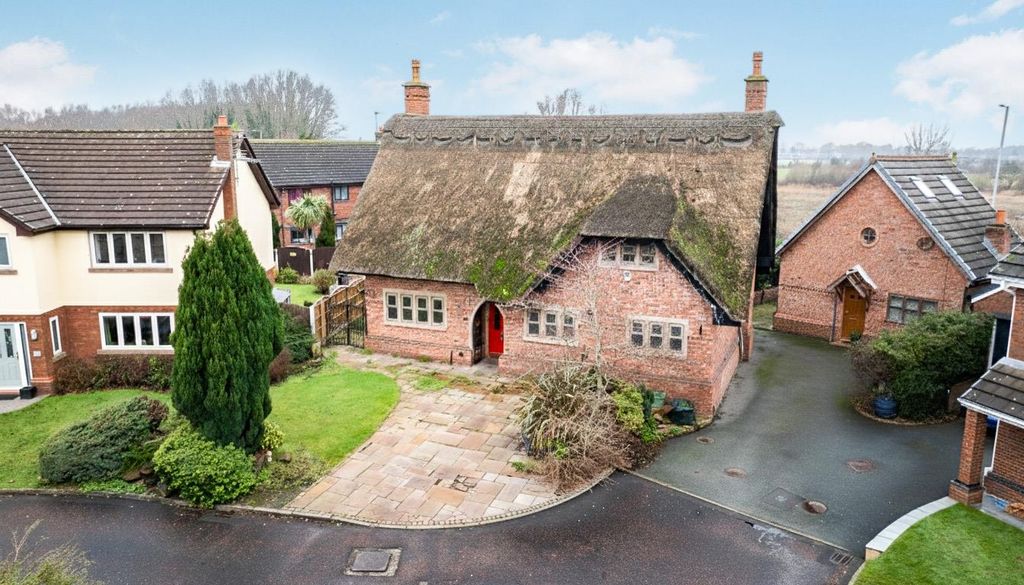 Property photo 1 of 25 External