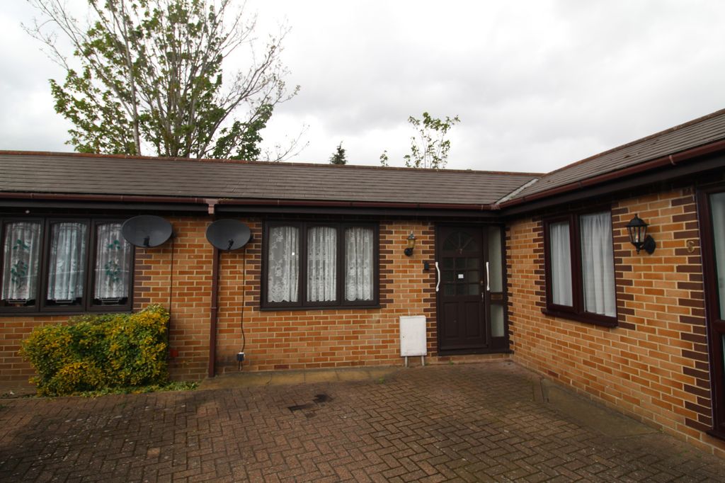 Property photo 1 of 5