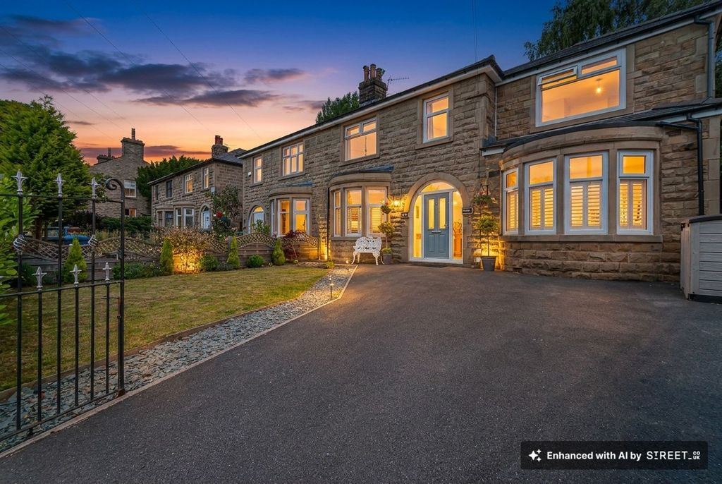 Property photo 1 of 52