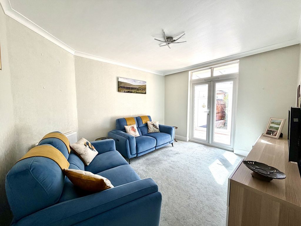 Property photo 2 of 13 Not Specified