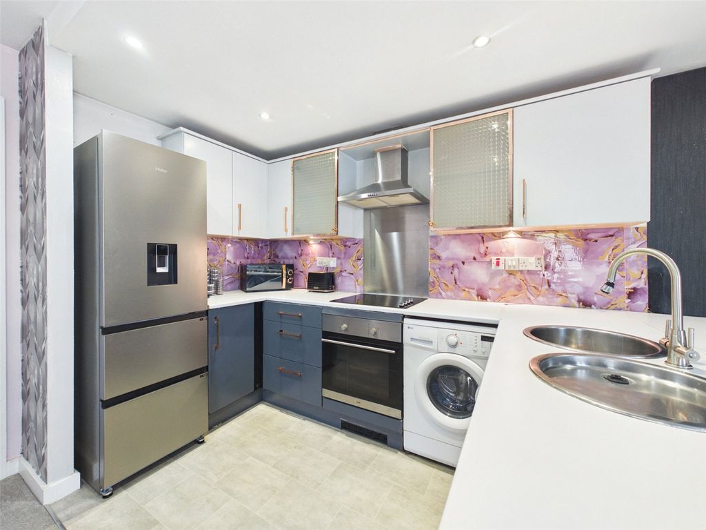 Property photo 3 of 15 Picture No. 07