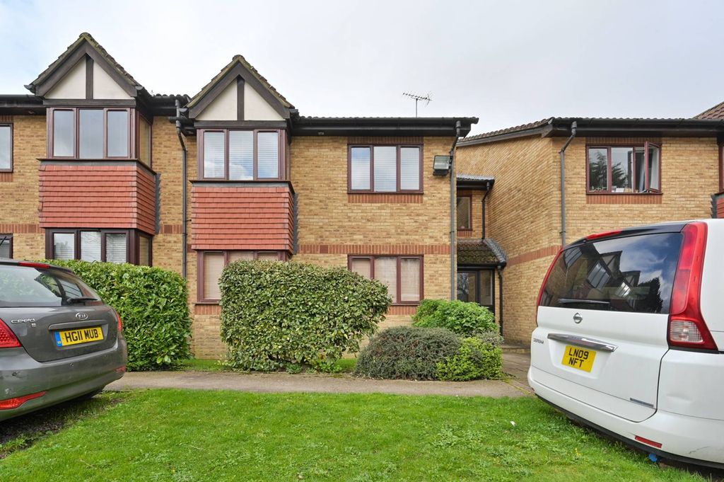 Property photo 1 of 9