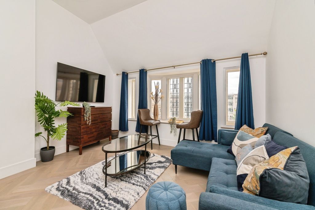 Property photo 1 of 15 Photo