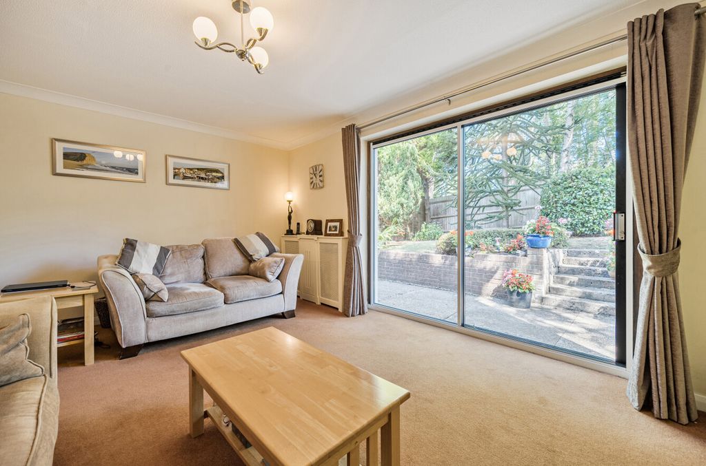 Property photo 2 of 17 1321318-37-686F9E...