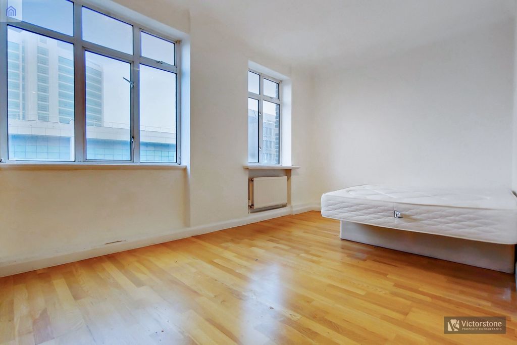 Property photo 2 of 9 2176323