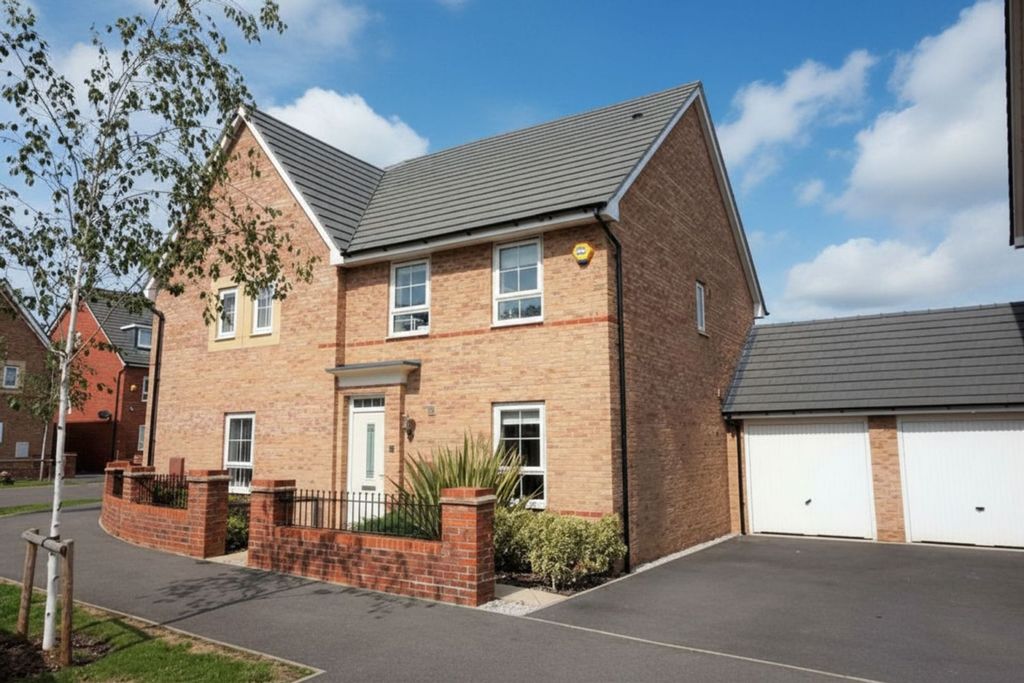 Property photo 1 of 12