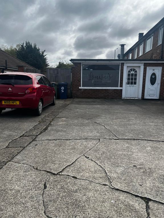 Property photo 1 of 5