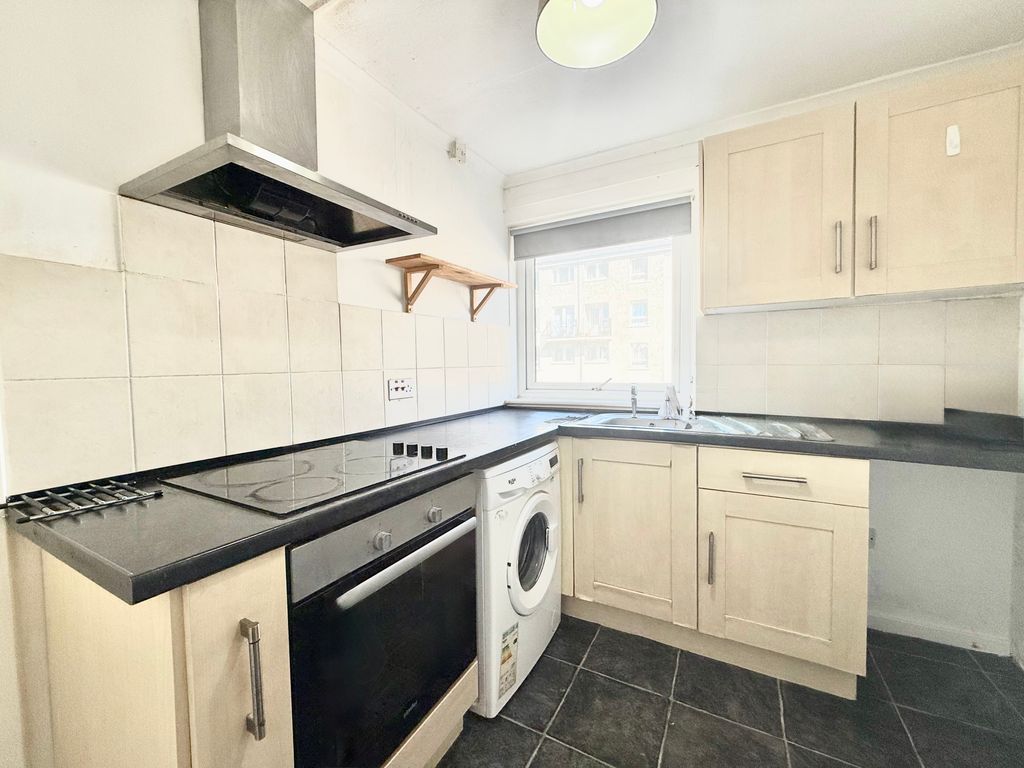 Property photo 3 of 5