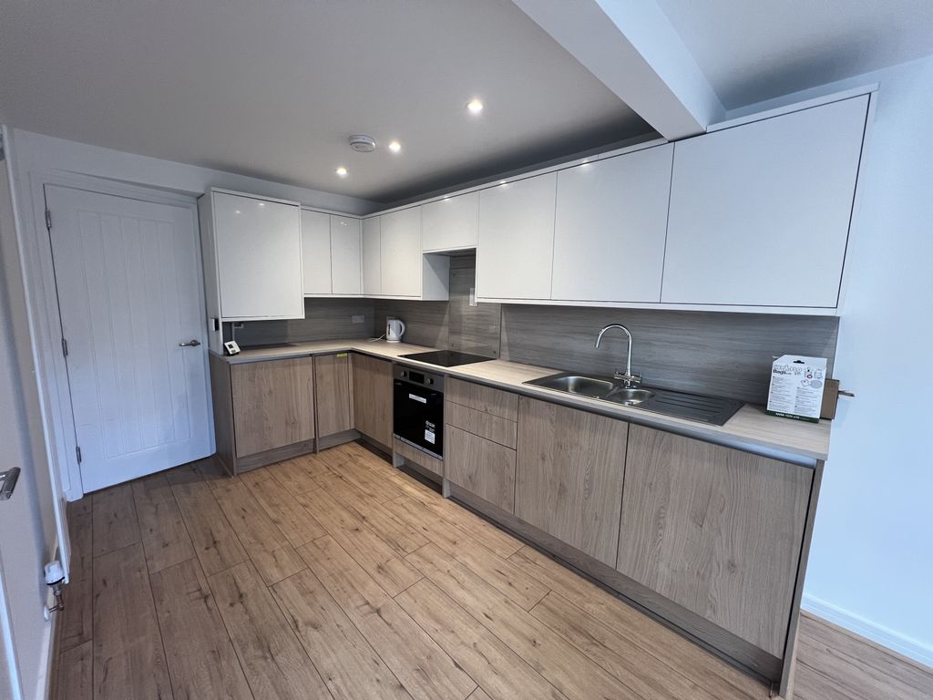 Property photo 2 of 11 Img_9813
