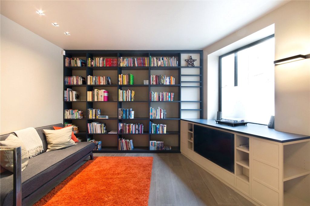 Property photo 3 of 6 Picture No. 04