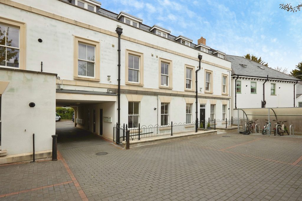 Additional image 12 of 2 bed flat for saleOakfield Street, Blandford Forum DT11