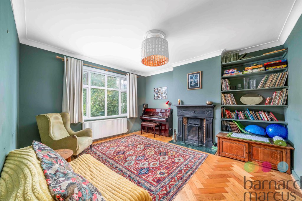 Property photo 3 of 22