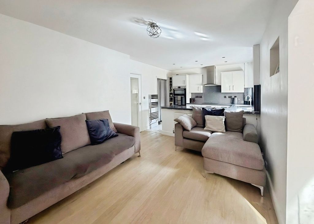 Property photo 2 of 2