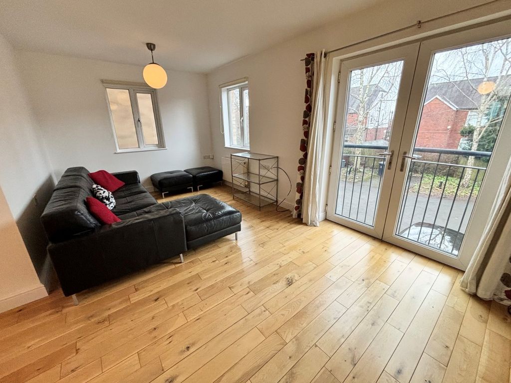 Property photo 2 of 17 Picture No. 35