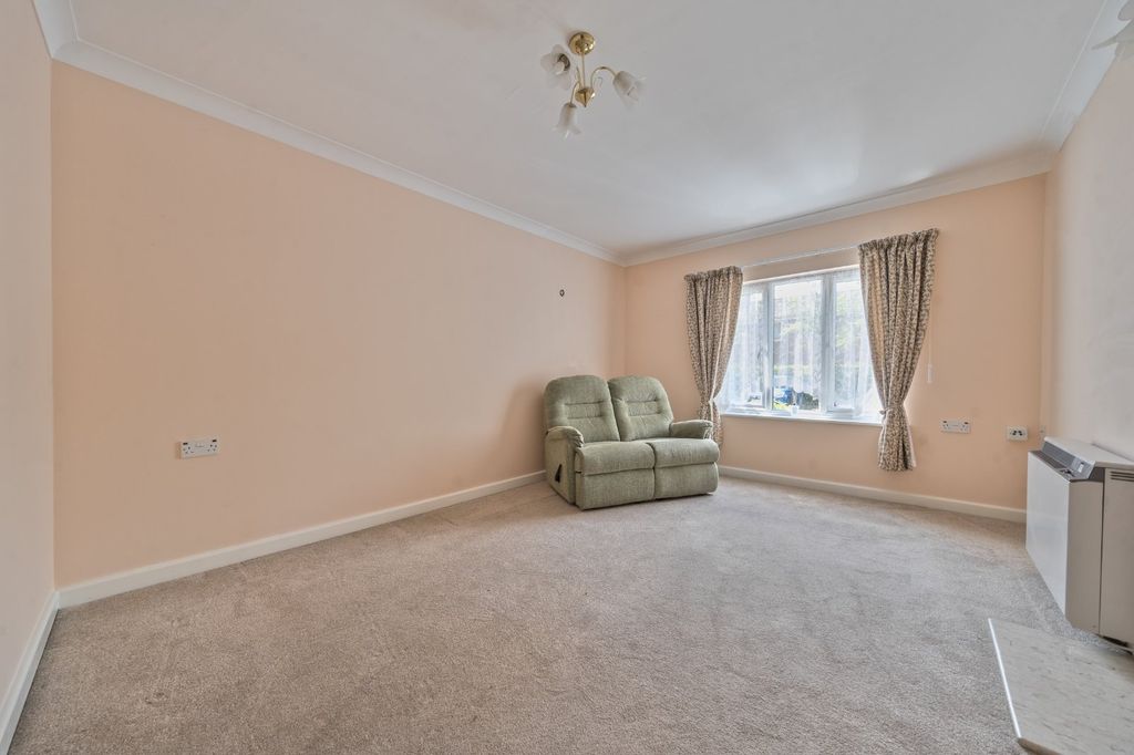Property photo 3 of 12 Picture No. 08