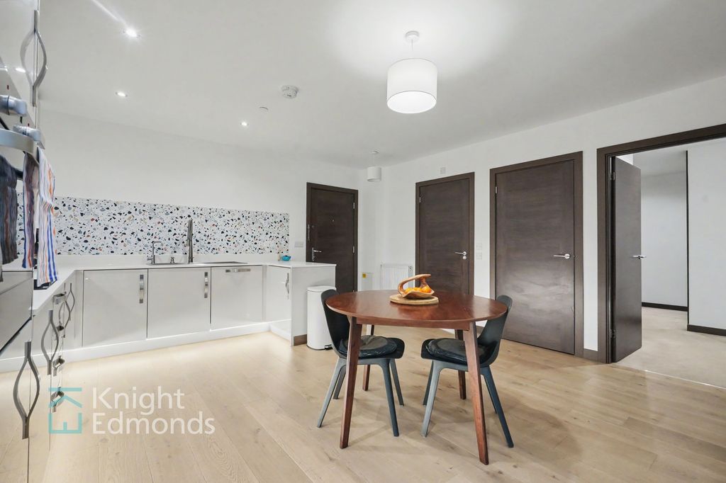 Property photo 1 of 15 Kitchen Dining