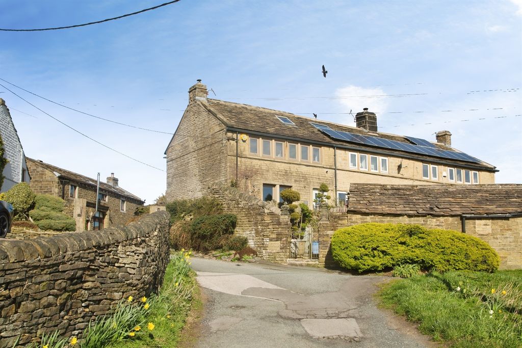 Property photo 1 of 27