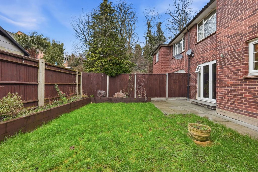 Property photo 3 of 20