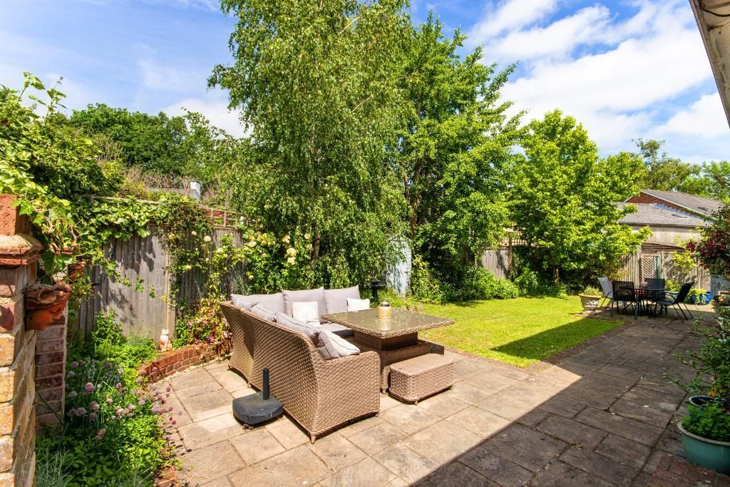 Property photo 2 of 12