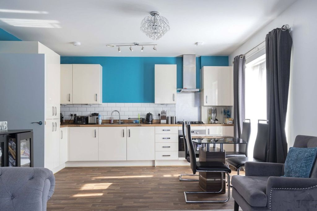 Property photo 3 of 12 Open Plan Living