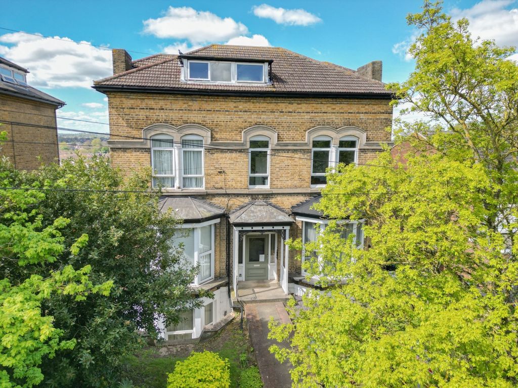 Property photo 1 of 8 4727631