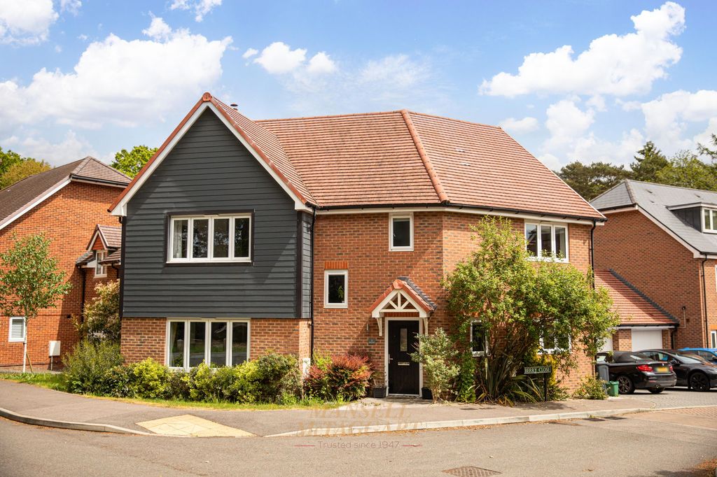 Property photo 1 of 31