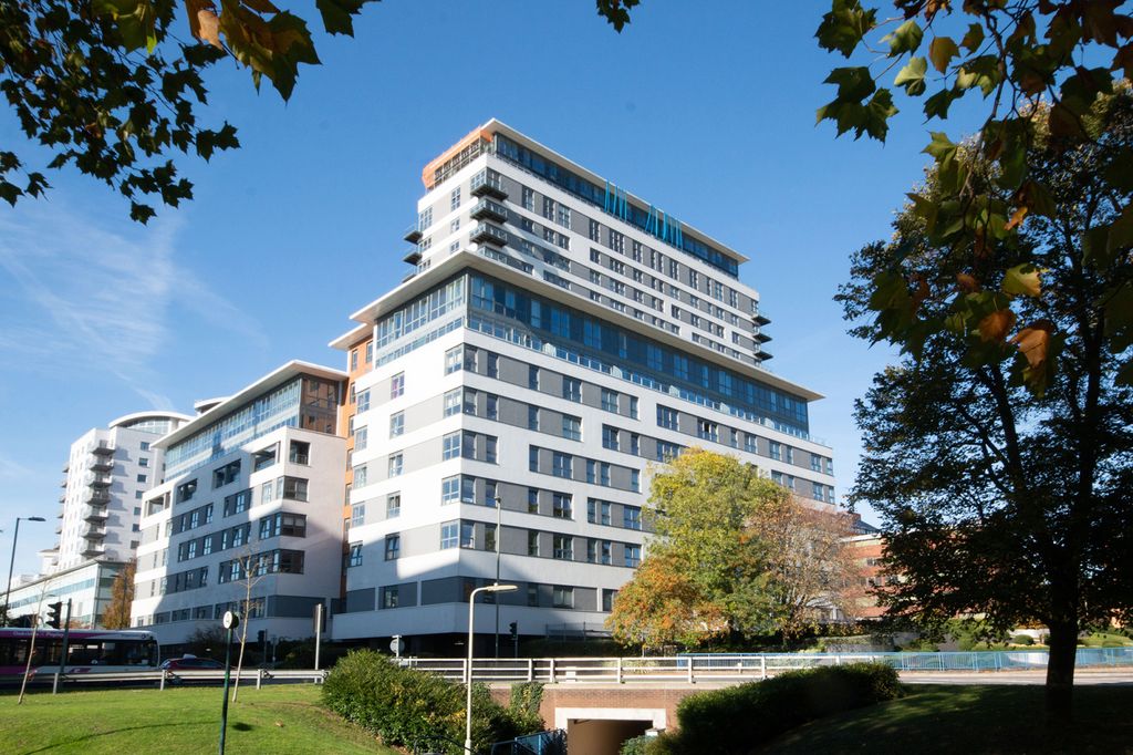 Property photo 3 of 18 Gallery