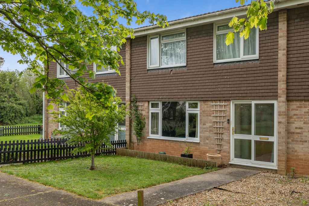 Property photo 1 of 12