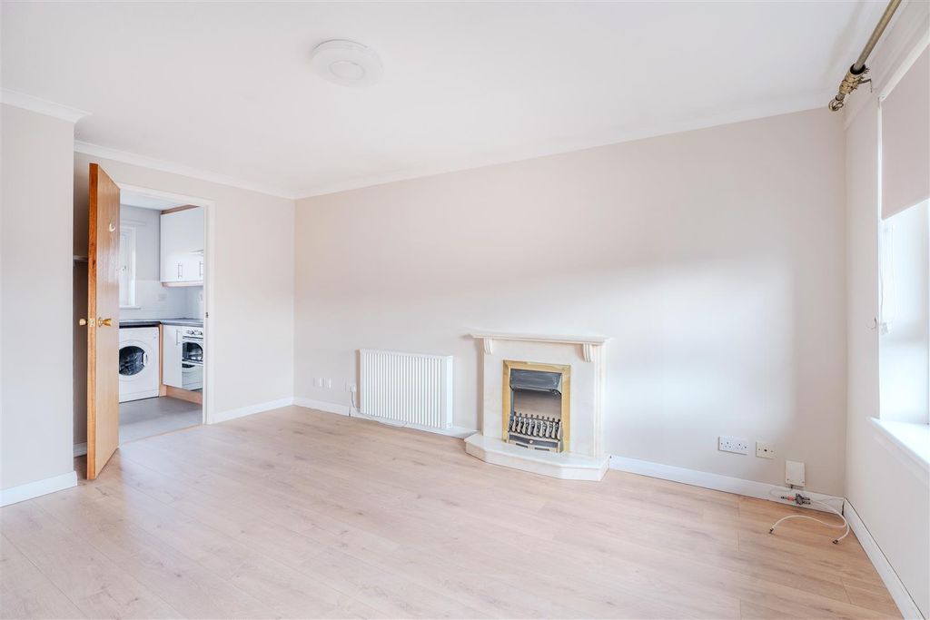 Additional image 6 of 2 bed flat to rentCaird Gardens, Hamilton ML3