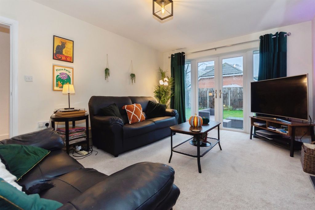 Property photo 3 of 17