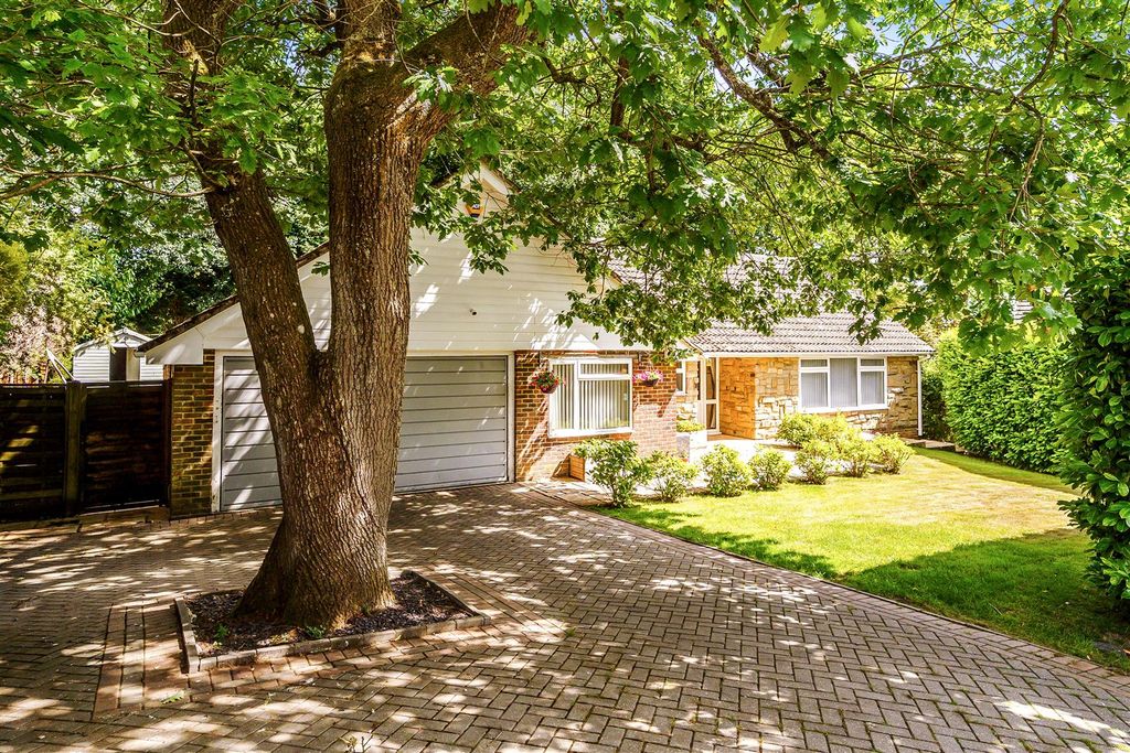 Property photo 1 of 20 Birch Grove, 8 (5).Jpg