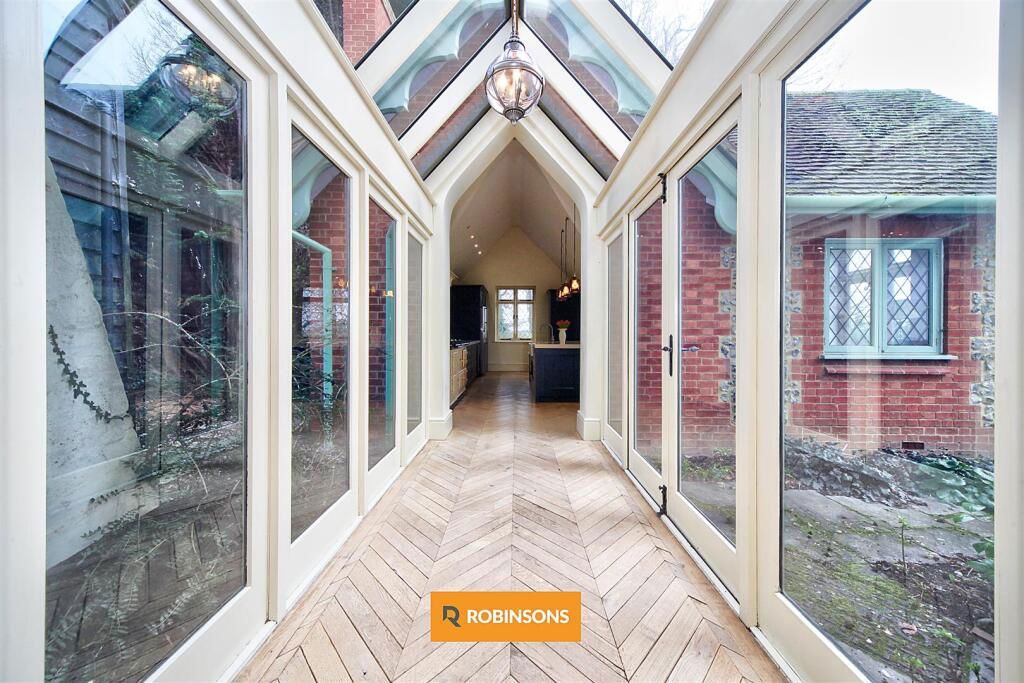 Property photo 3 of 45