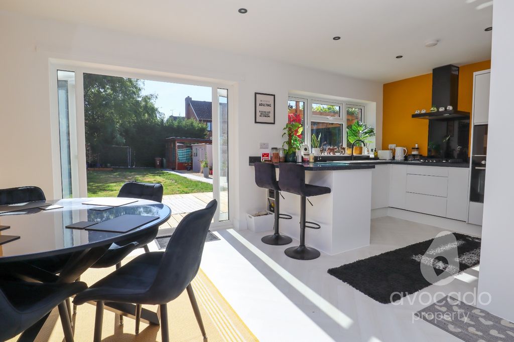 Property photo 2 of 14 5397537