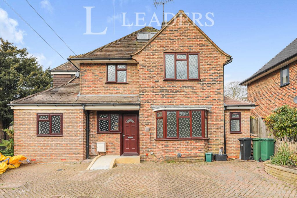 Property photo 1 of 6 External Front